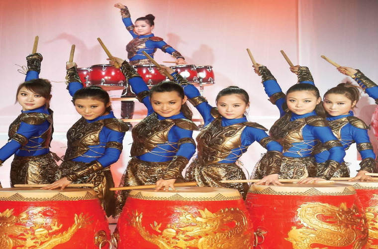 Chinese Drummers in Qatar