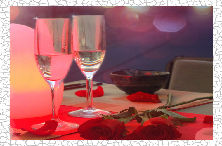 Enjoy a Romantic Dinner Date at Sizzle, Crowne Plaza The Business Park