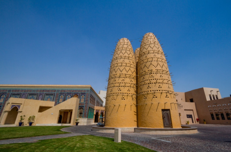 Geometric study of sand line in the Qatari architecture at Katara Cultural Village
