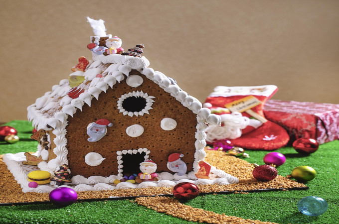 Gingerbread House Decoration at InterContinental Doha The City