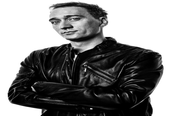   Global DJs presents Paul van Dyk in Doha 